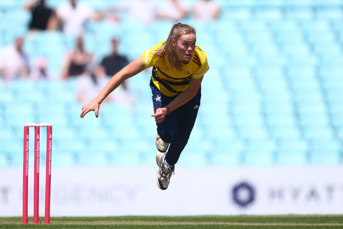 Stonehouse called up to ODI squad as Wong is sent for hamstring scan