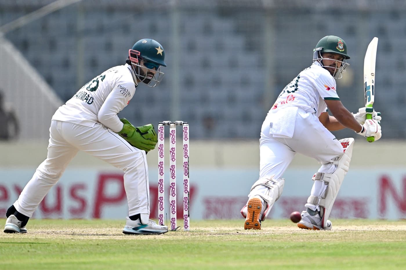 Pakistan need 262 more runs, Bangladesh hunt for nine wickets