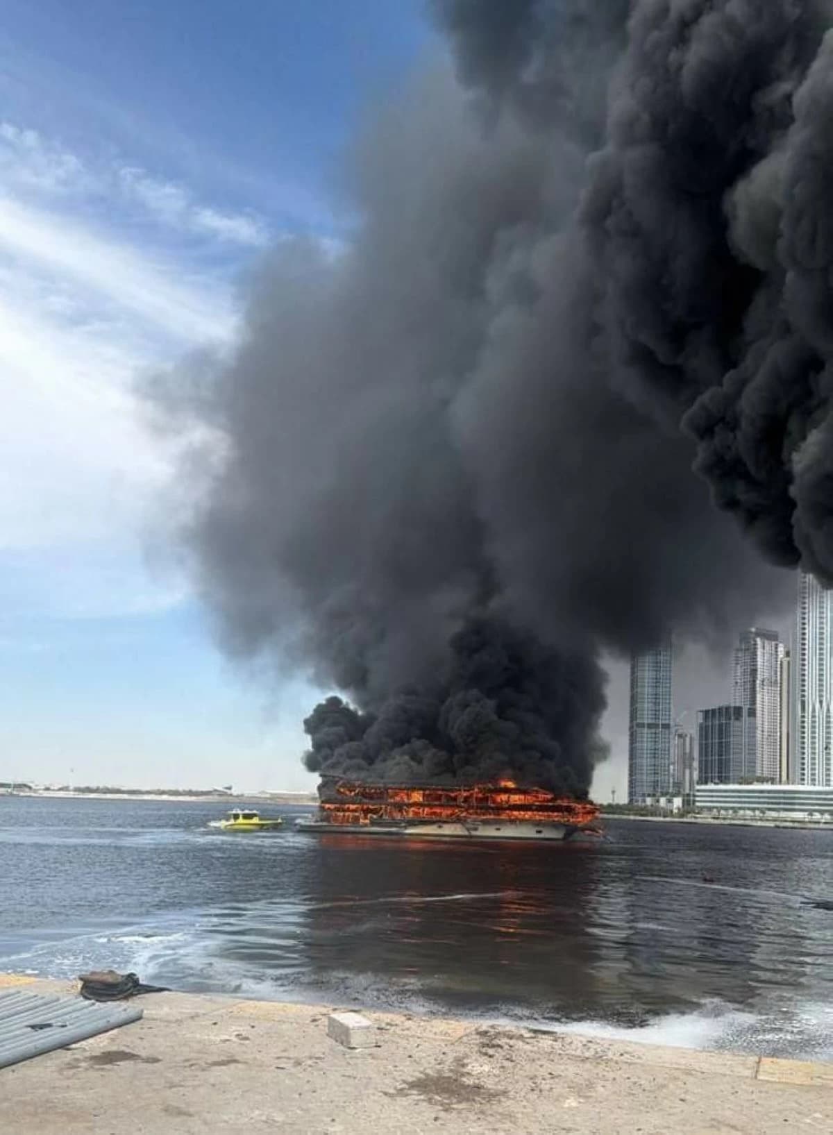 Dubai Media Office clarifies Al Jaddaf fire incident