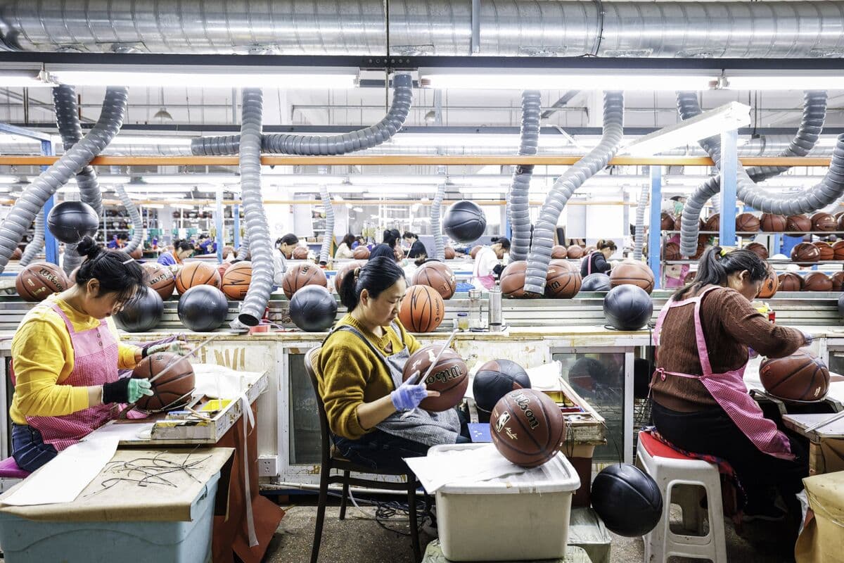 China’s Factory Inflation Hits Post-Covid High After Cost Shock