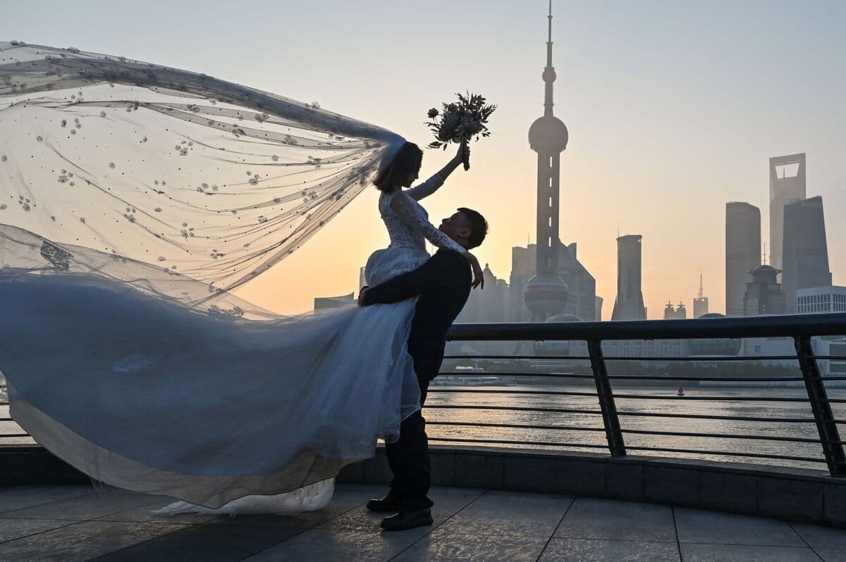 China’s First-Quarter Marriage Registrations Fall to Lowest Ever
