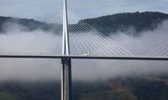 ‘Gobsmacking’ £271.9million ‘bridge above the clouds’ - once the world’s tallest