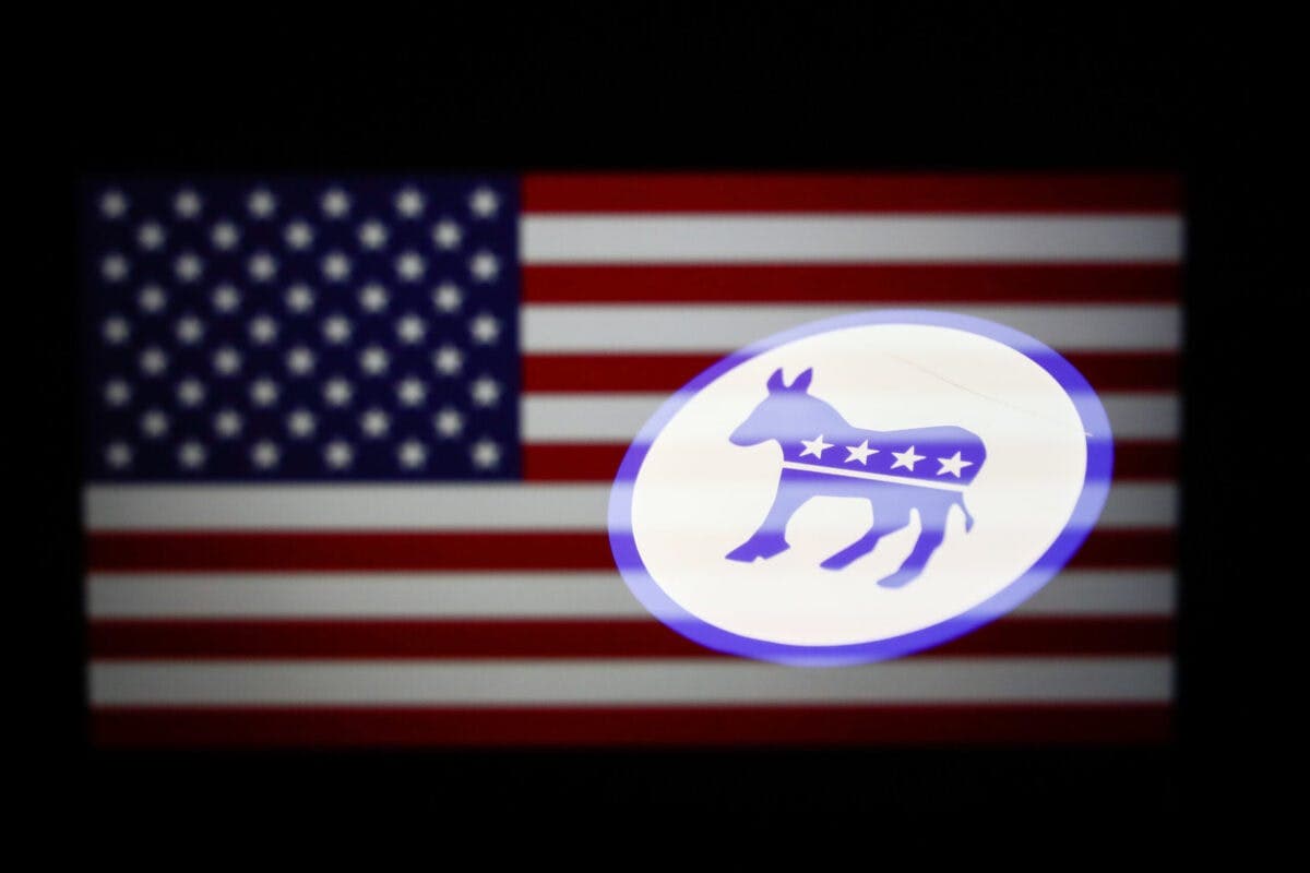 Democrat Donors Can’t Stop Throwing Money At Hopeless Twitter Darlings