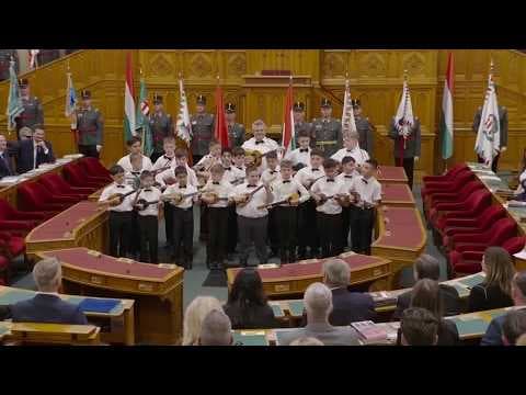Roma children make history in promise kept by Hungary's PM