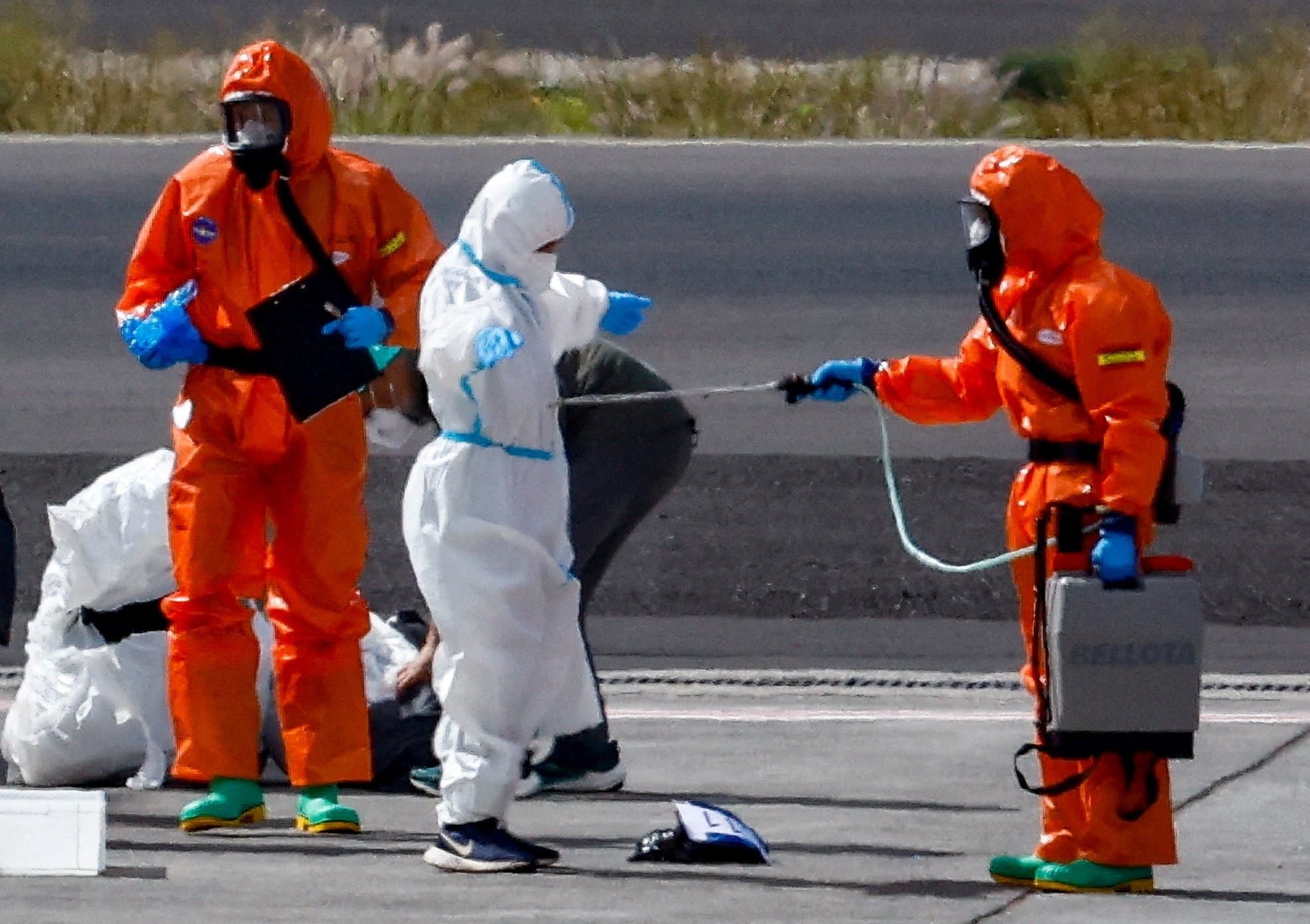 Canary Islands oversee complex evac of hantavirus-hit cruise ship
