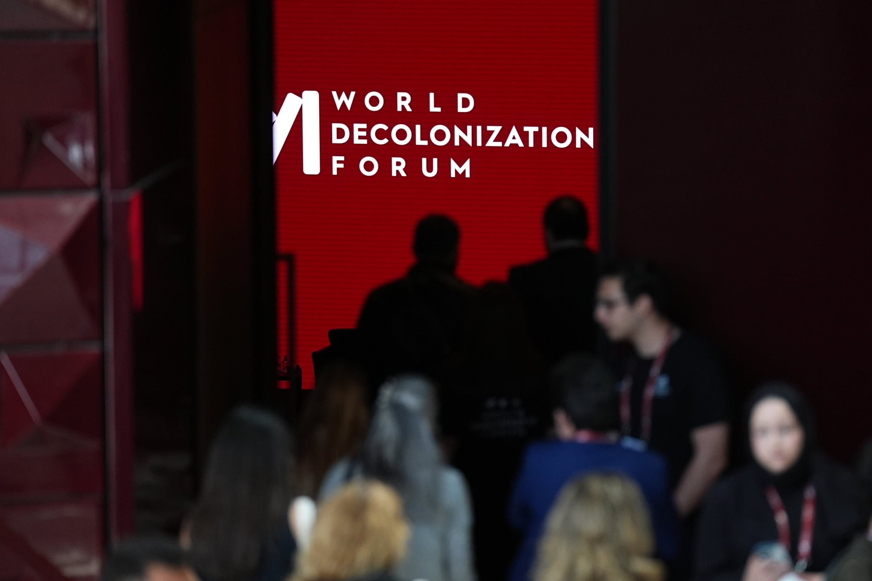 Scholars call for decolonized knowledge systems at forum in Türkiye