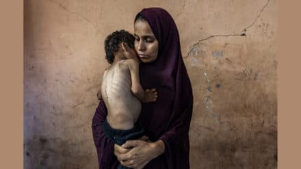Pulitzer Prize Scandal: Photographer Wins Top Award for "Fake" Gaza Photo
