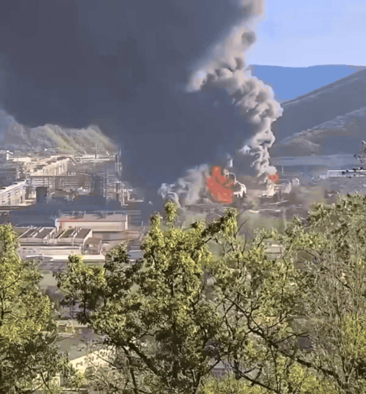 The deadly ‘black rain’ attacks on Putin’s most important industry