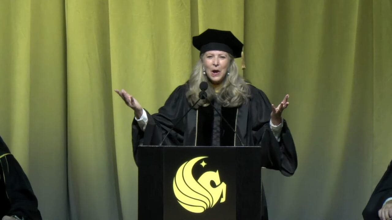 Graduation Speaker Looks Completely Shocked When Students Loudly Boo AI
