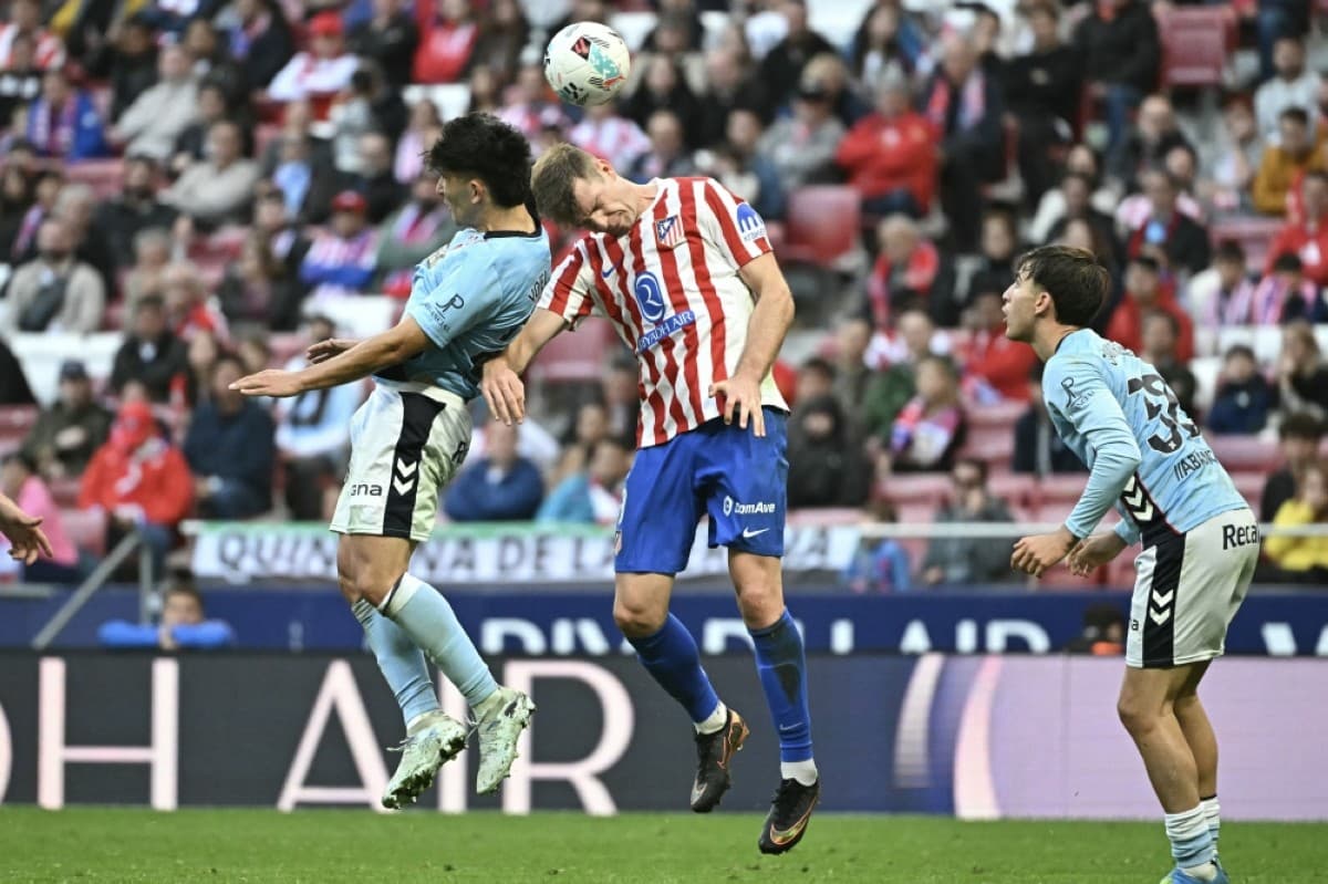 Sevilla strike late to boost survival chances, Celta edge Atletico