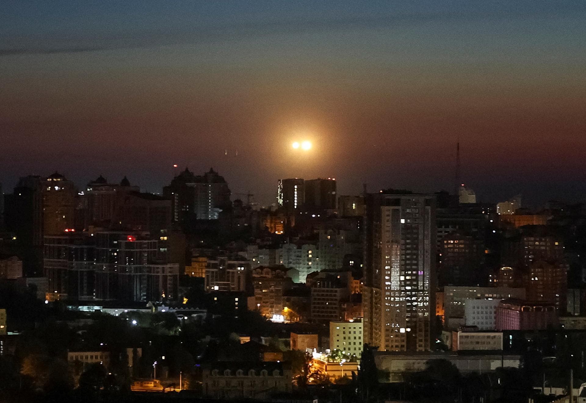 Russia, Ukraine end US-brokered truce with fresh attacks