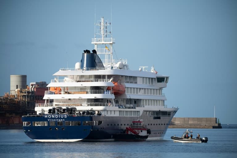 International concern: Hantavirus ship evacuees begin returning home