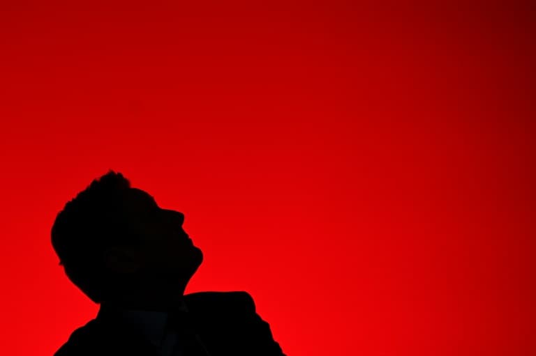 Amid local election losses: Keir Starmer: British PM fighting for his political future