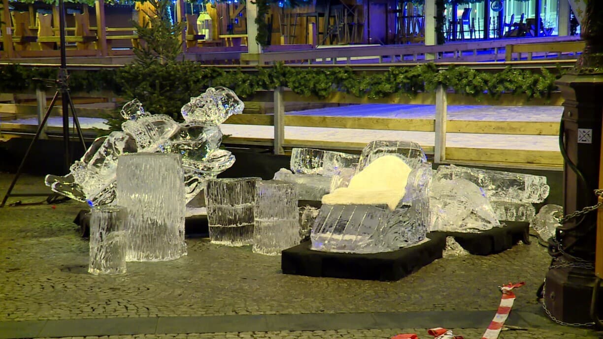 Christmas market ice sculpture trial: Prison sentences and fines sought for artists and tourism official after toddler's tragic death