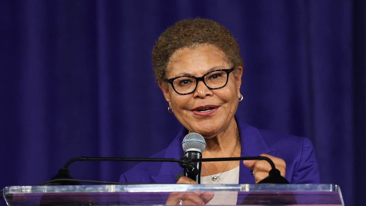 Karen Bass Thinks Missing Teeth Are LA’s Biggest Problem