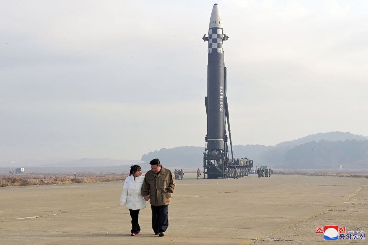 [Photo] 🇰🇵North Korea will launch a nuclear counterstrike if Kim Jong Un is killed by a foreig [...]
