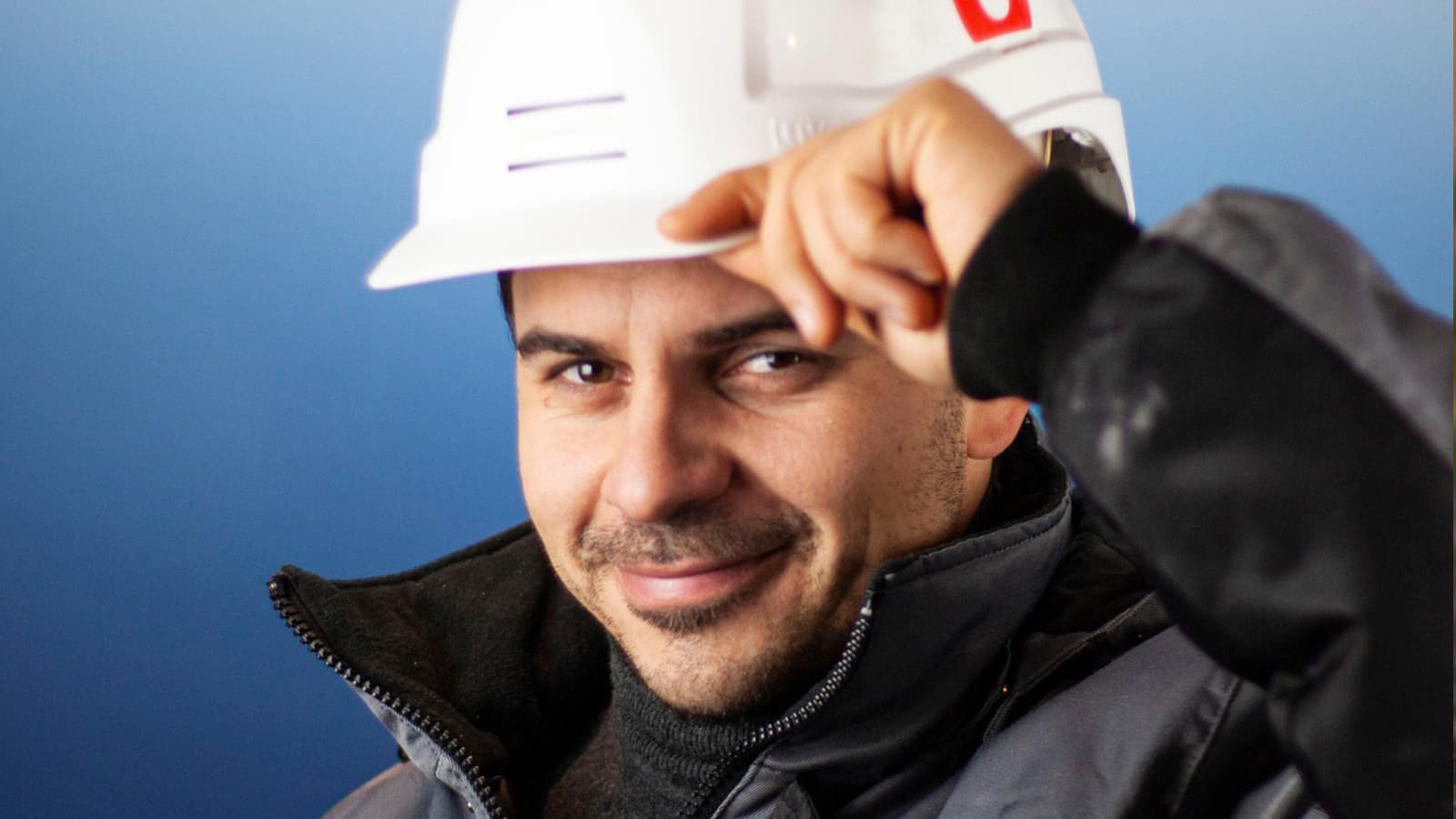 He Propped a Door Open While Working for the Owner, but the Construction Foreman Immediately Shut It Down