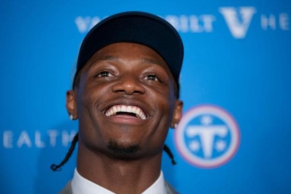 Titans first-round WR Carnell Tate signs contract