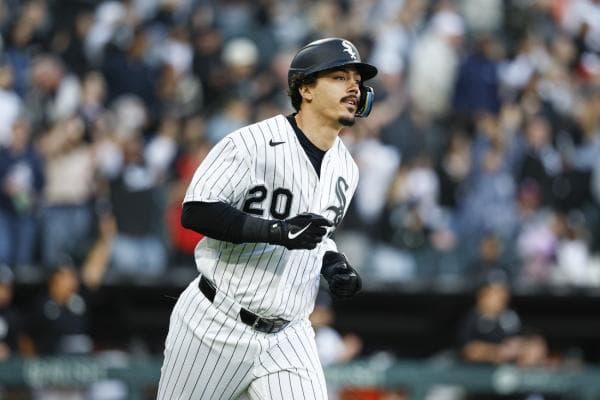 Miguel Vargas, White Sox power way past Mariners
