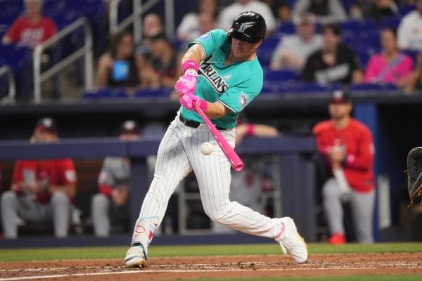 Double steals, clutch hits lift Marlins over Nationals