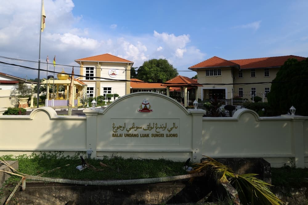 Negeri Sembilan sees new Undang Luak installed amid adat and constitutional tensions