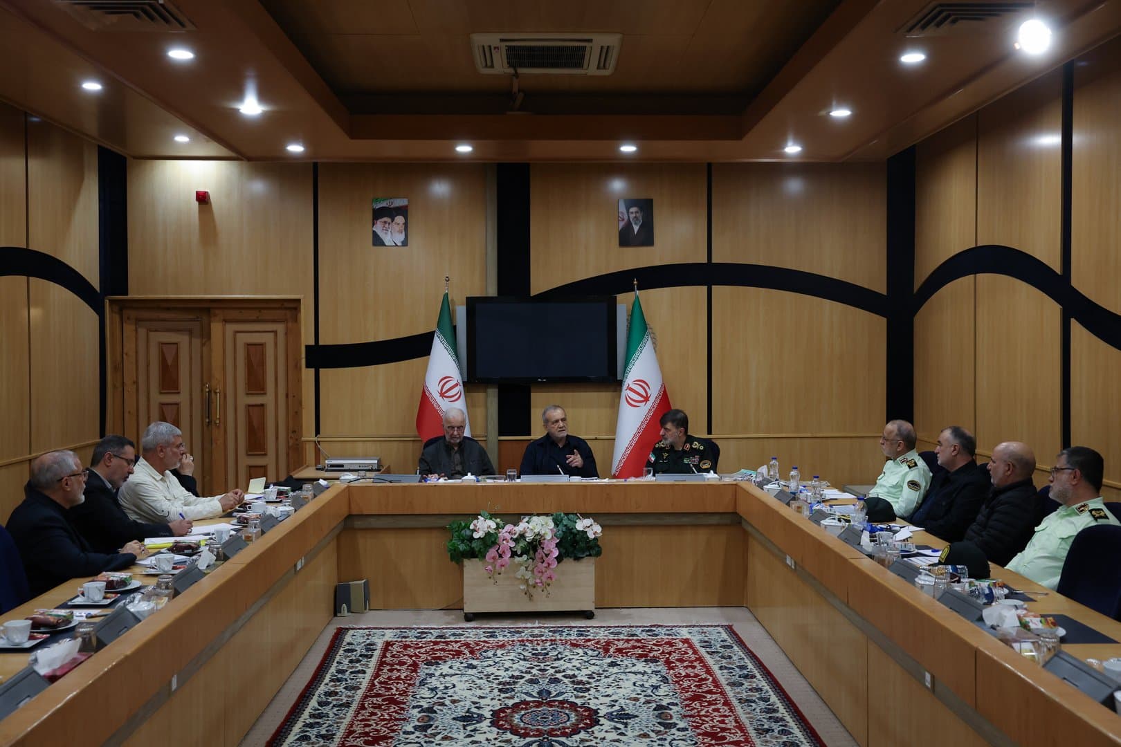 President Pezeshkian discusses Iran’s strategic choices amid tensions