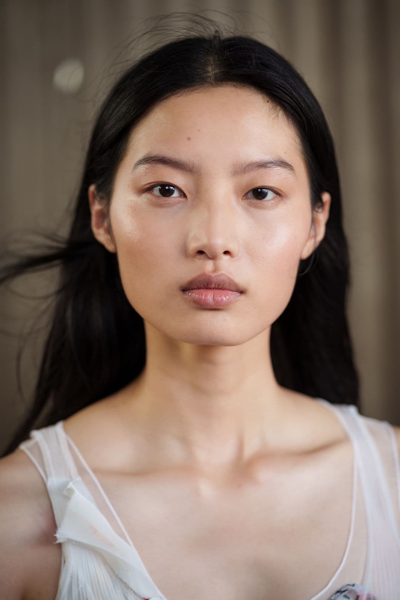 This Mizon Peptide Serum Creates an Instant Glass Skin Effect