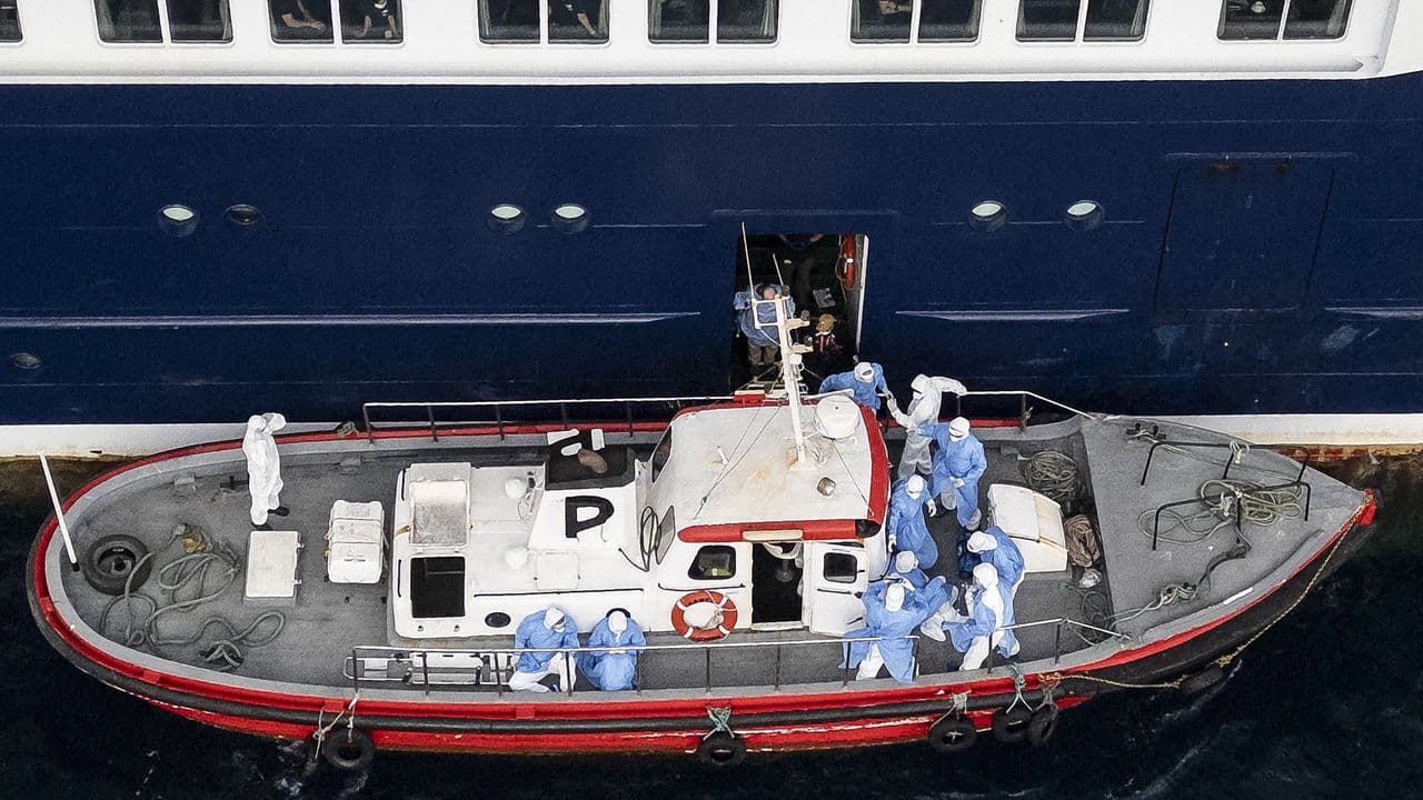 Hantavirus cruise LIVE: World Health Organization hosts briefing as authorities race to track contacts from cruise ship infections