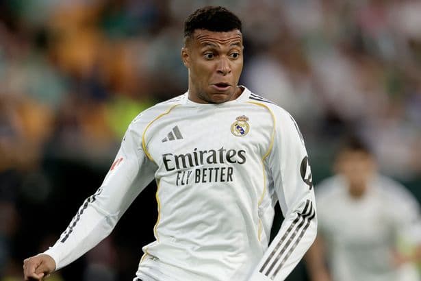 Kylian Mbappe 'alerts' Liverpool to transfer again amid Real Madrid turmoil
