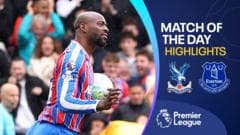 Everton's European push dented with draw at Palace