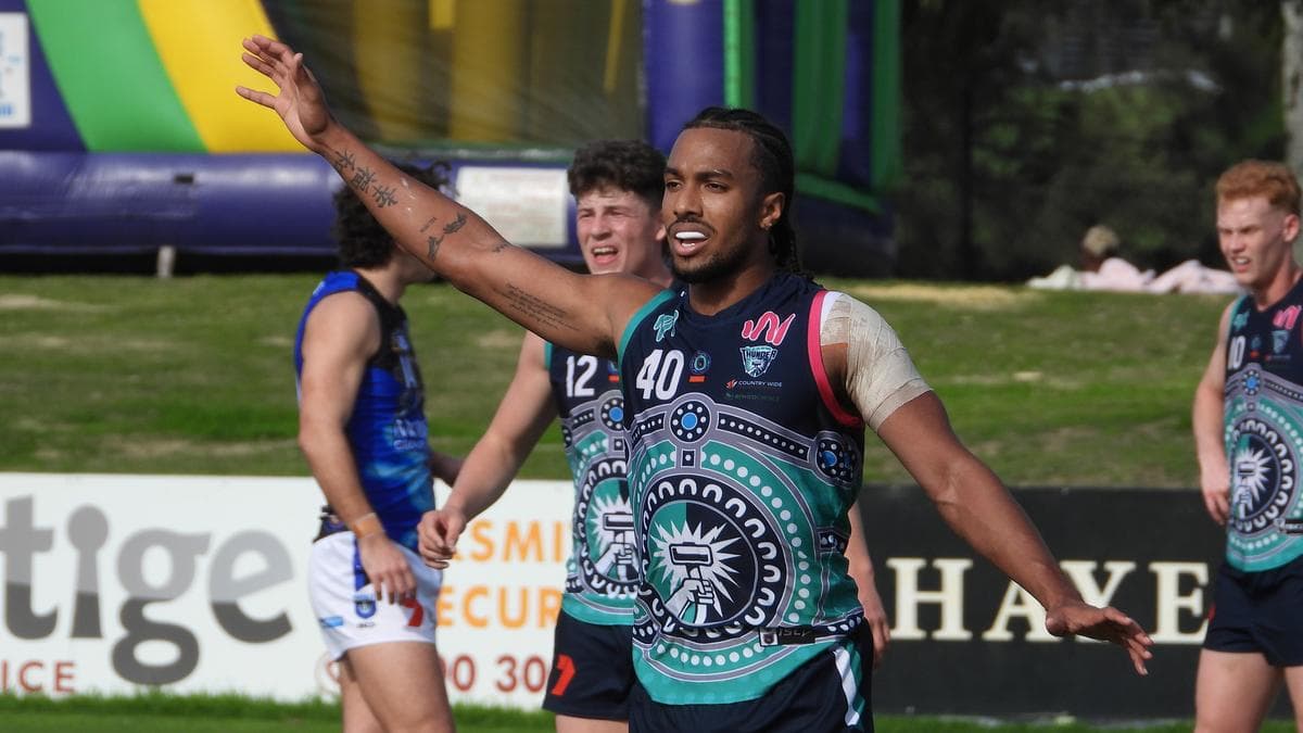 Fremantle Dockers defender Brandon Walker again enters concussion protocols after knock in WAFL