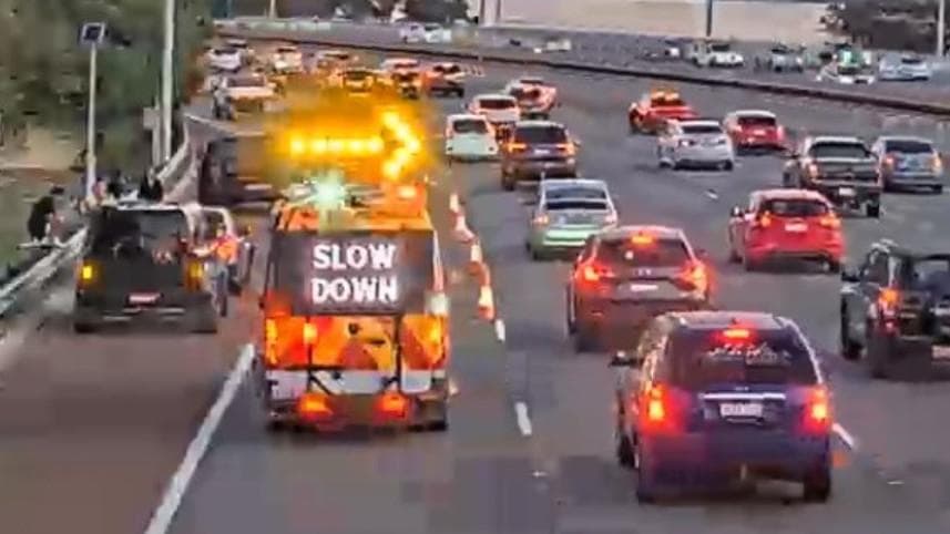 Perth traffic: Crash on Kwinana Freeway southbound on Narrows Bridge closes lanes on Saturday evening
