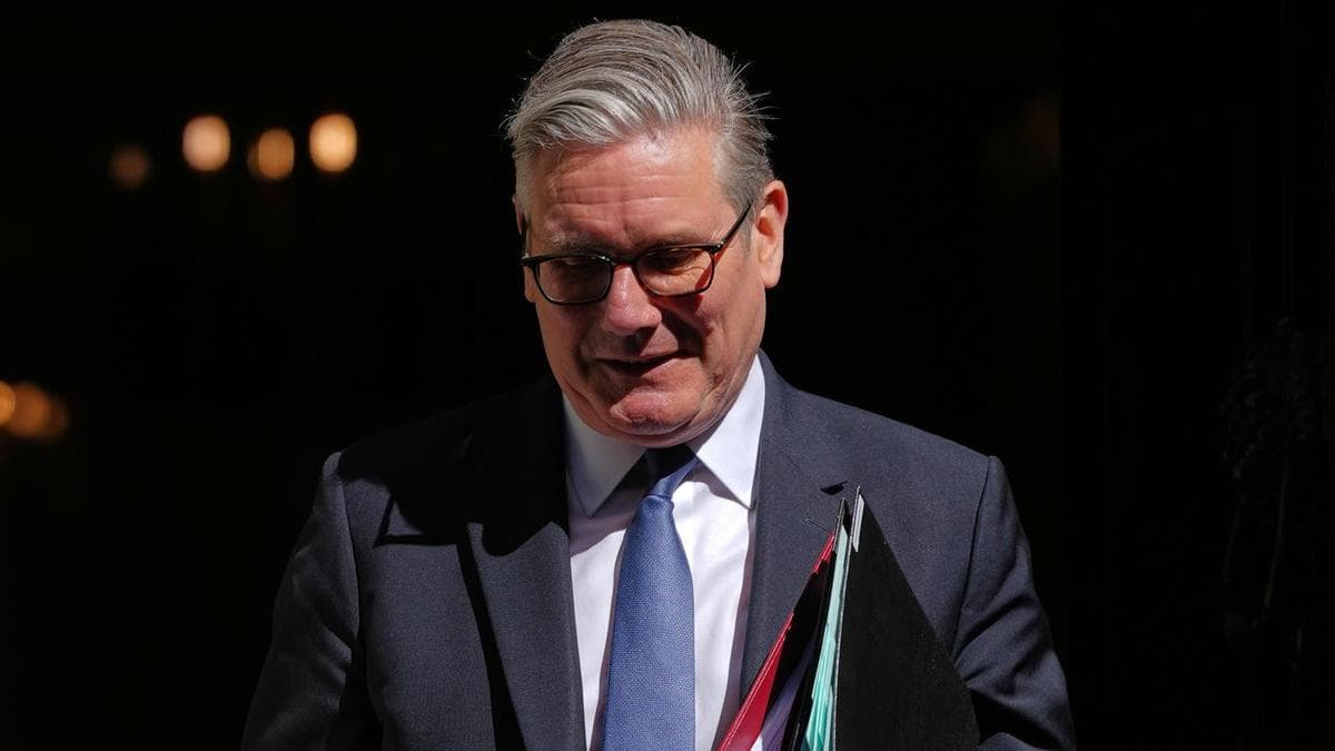 UK's Starmer brings back past to shore up his future