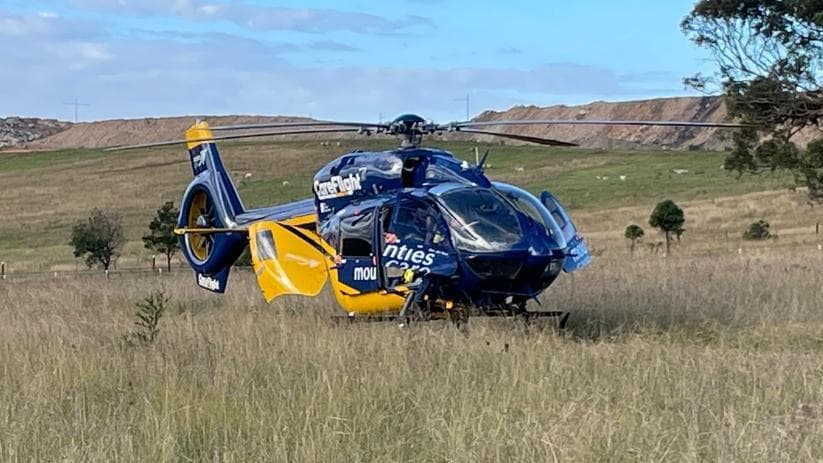 Parachutes tangle mid-air in freak accident
