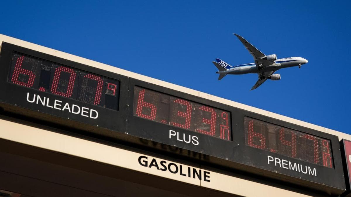Oil jumps as Trump dismisses Iran's reply to peace plan