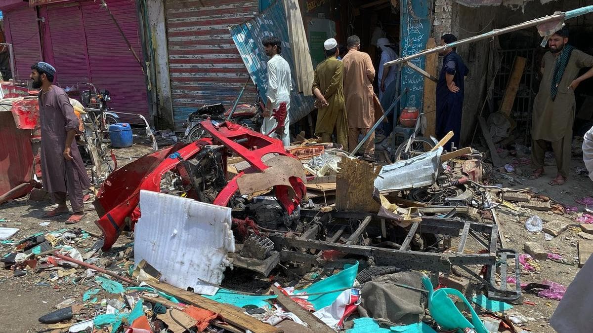 Bomb explodes in Pakistan bazaar, killing nine