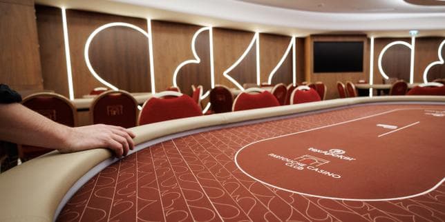 Gaming clubs officially set up shop in Paris