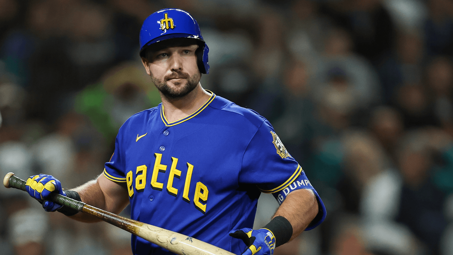 What's wrong with Cal Raleigh? Mariners slugger's hitless streak only part of the problem