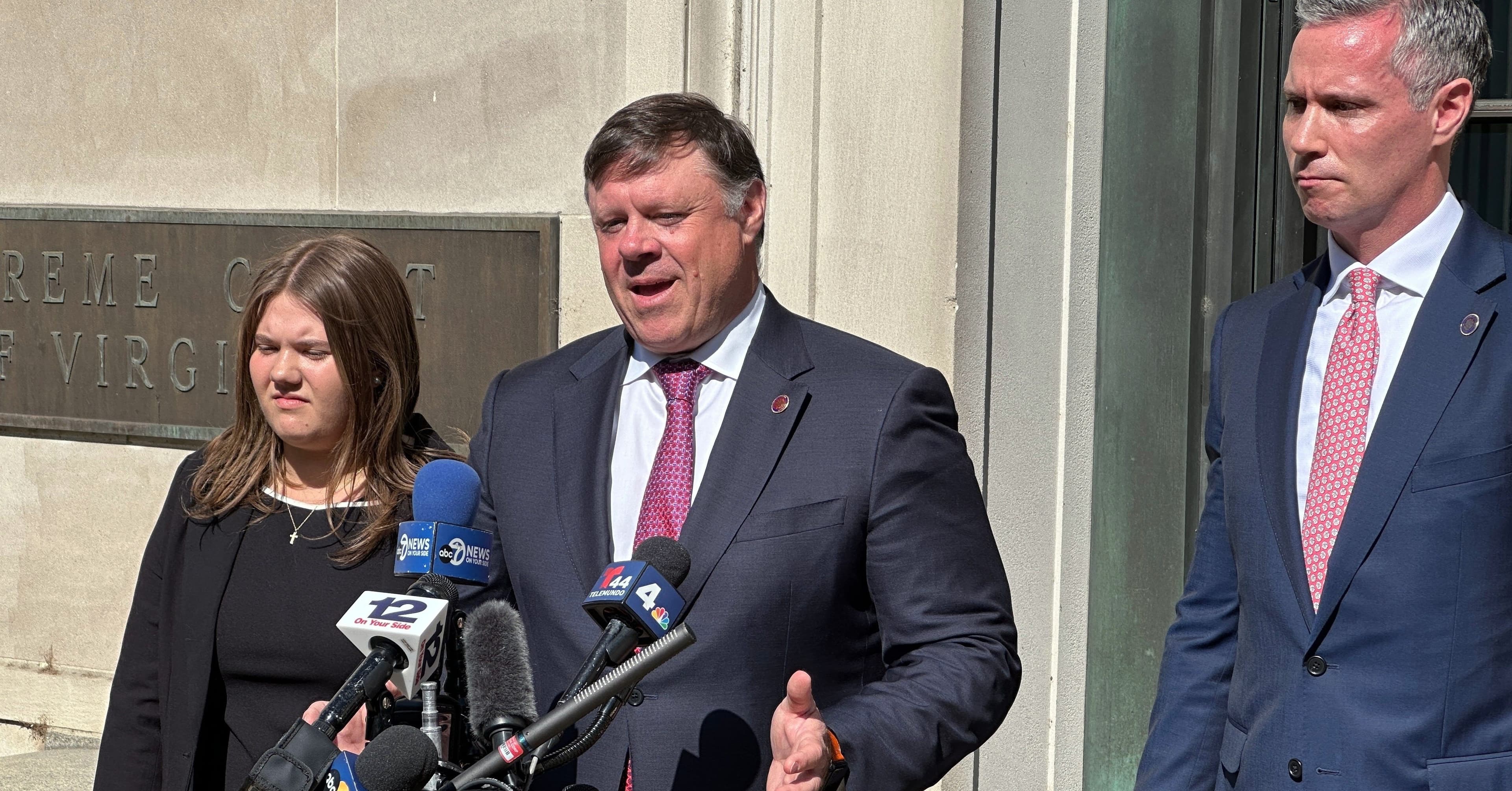 Virginia Democrats Ask Supreme Court to Revive Map After Redistricting Ruling Draws Fire