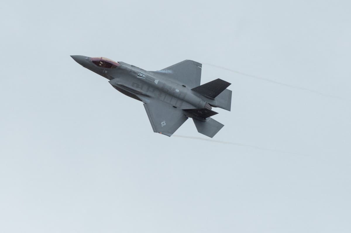US F‑35A Lightning II transmits emergency code 7700: Iran claims
