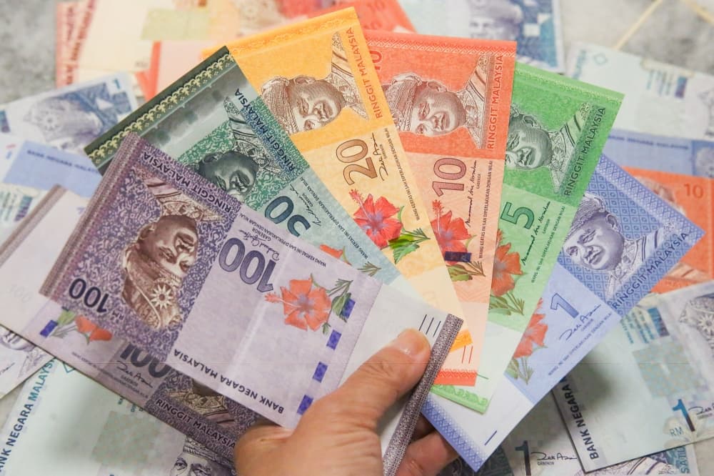 Ringgit edges higher as traders watch Middle East tensions, Malaysia GDP data
